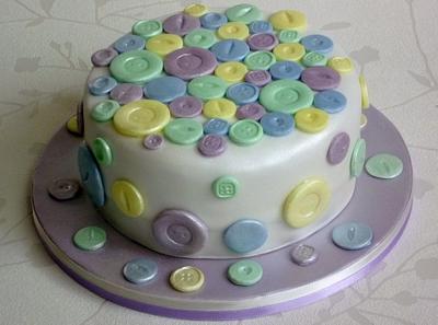 Buttons Cake - Cake by suzannahscakes