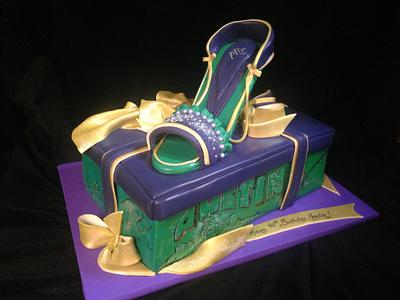 Designer Handpainted Shoe Box - Stepping in Style - Cake by Irene Selby - Austin3DCakes