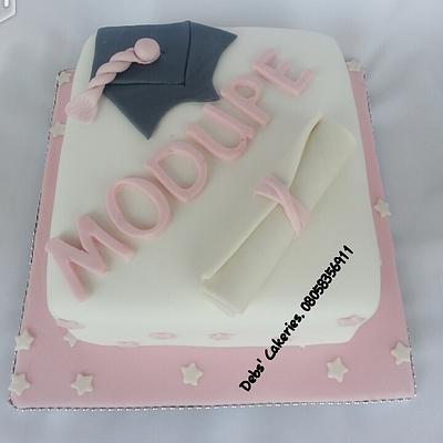 Graduation Cake - Cake by Moltan Cakes 'N' More