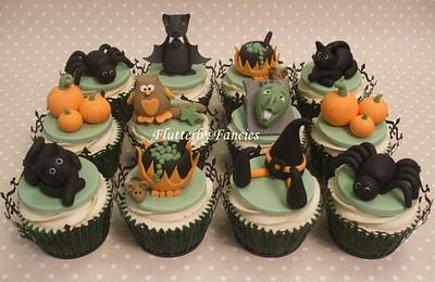 Halloween Cupcakes - Cake by FlutterbyFancies