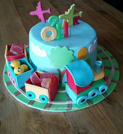 train cake - Cake by Hokus Pokus Cakes- Patrycja Cichowlas