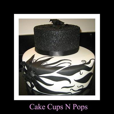 Black and White - Cake by Sue
