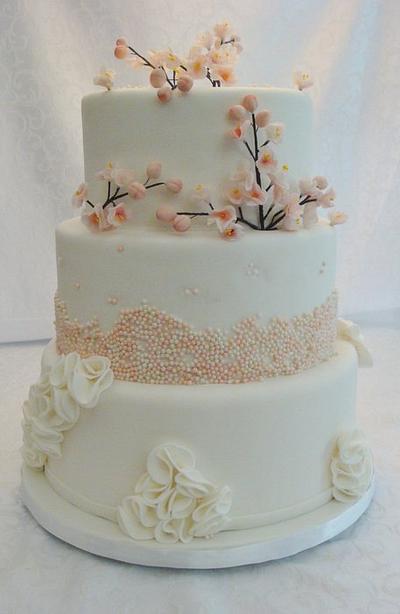 3 Tiers Wedding cake. - Cake by Gil