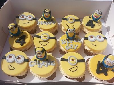Minions cupcakes, inspired from Dispicical me film  - Cake by Mrsmurraycakes