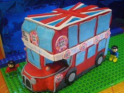 english bus - Cake by PinkCakE