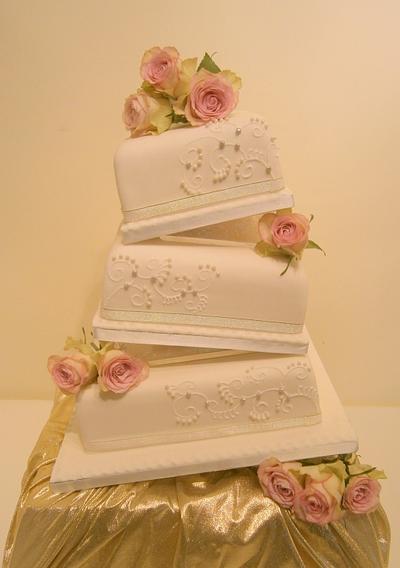 Wedding cake. - Cake by Annette