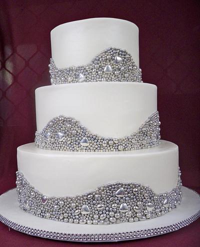 silver pearl wedding cake  - Cake by elisabethscakes