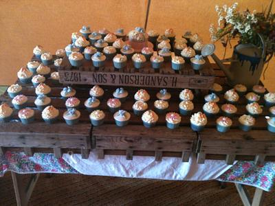 wedding cupcakes - Cake by Swirly sweet