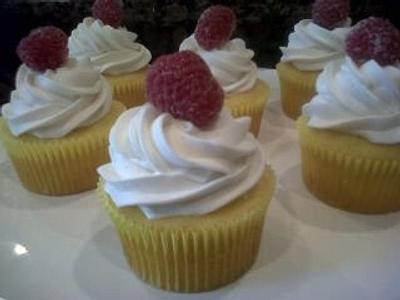 Lemon/Raspberry Delight - Cake by Michelle