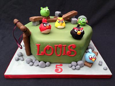 Angry Birds - Cake by Lesley Southam