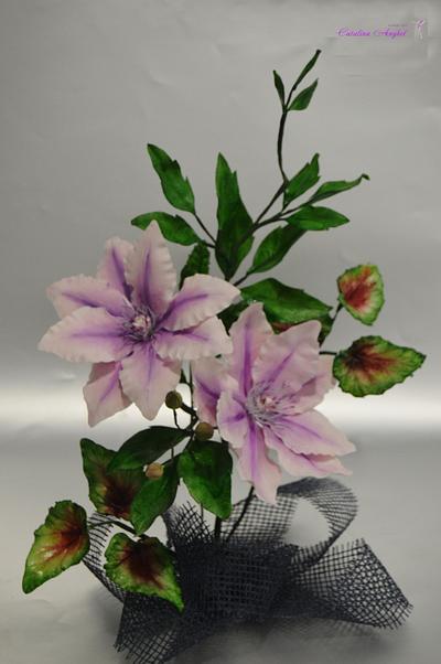 free formed sugar paste Clematis - Cake by Catalina Anghel azúcar'arte
