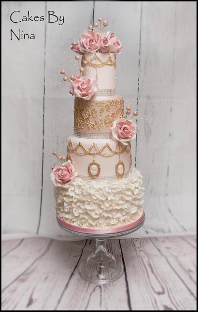 Charlotte Gold - Cake by Cakes by Nina Camberley