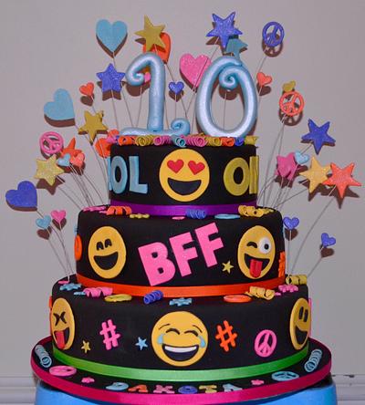 Dakota's 10th Birthday  - Cake by Kel080