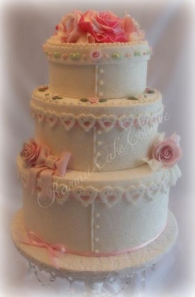 Vintage Hat Box & Roses - Cake by Terri