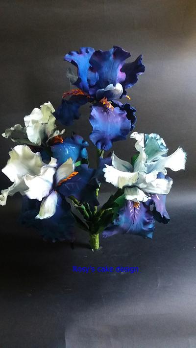 Blue Iris  in gum paste - Cake by rosycakedesigner