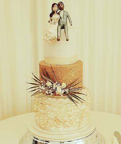 Three tier ivory and gold wedding cake  - Cake by Helen at fairy artistic 