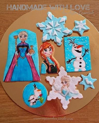 Handpainted Frozen cookies;)) - Cake by Aga Leśniak