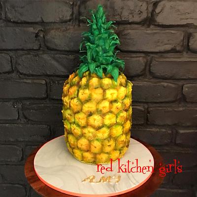 Pineapple Party - Cake by Zoe Byres