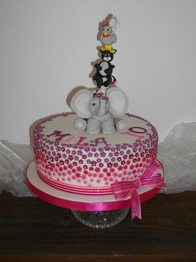 Animal tower cake - Cake by Mandy