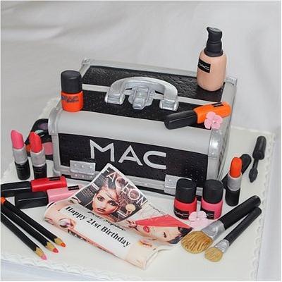 Makeup Box - Cake by Mrs Millie's