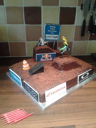 Dirt bike cake - Cake by Lou Lou's Cakes