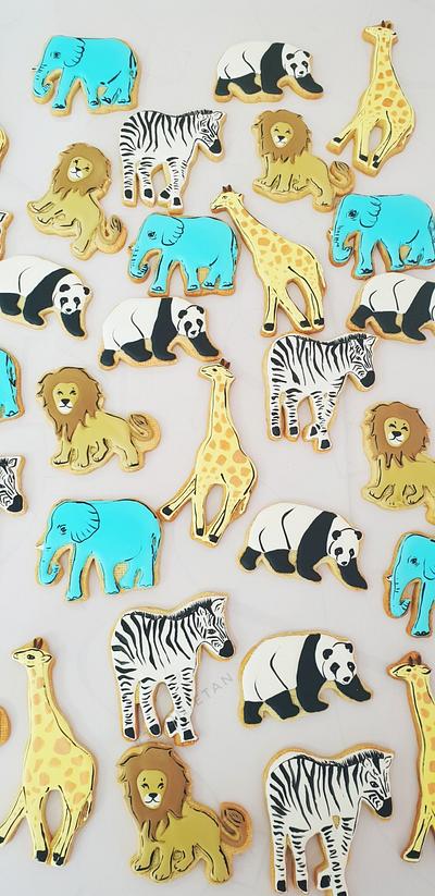 Safari animals - Cake by Joonie Tan