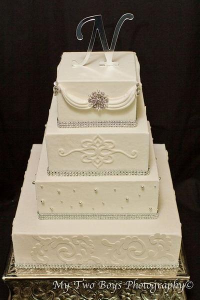 White Diamond Wedding cake - Cake by Isabella's Creations