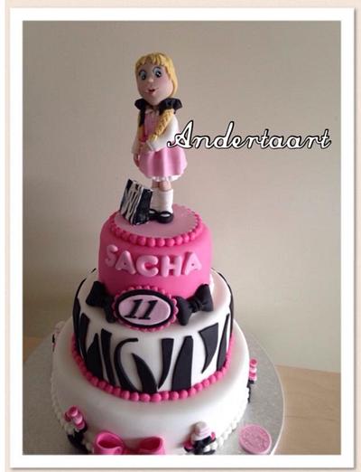 pink girly cake - Cake by Anneke van Dam