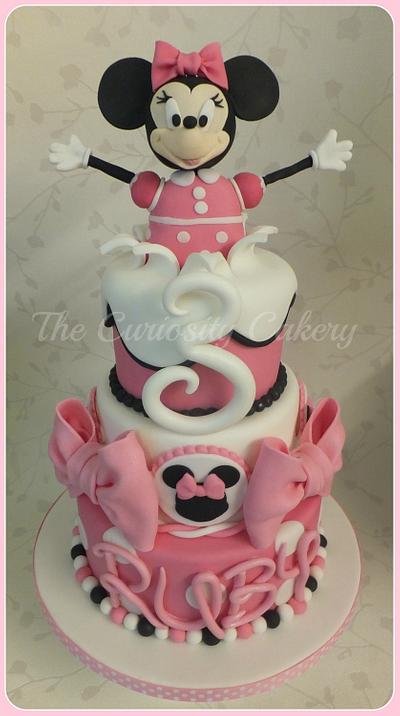 Minnie Mouse spectacular - Cake by The Curiosity Cakery
