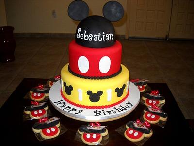 Mickey! - Cake by YummyTreatsbyYane