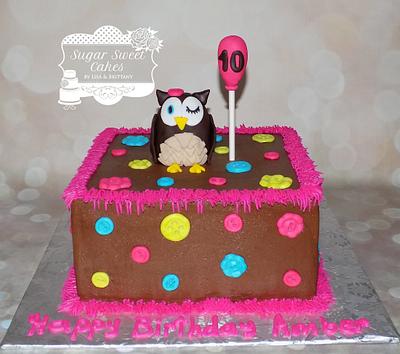 Owl & Buttons - Cake by Sugar Sweet Cakes