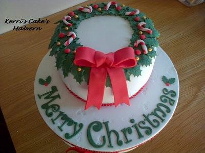 Christmas Wreath - Cake by Kerri's Cakes