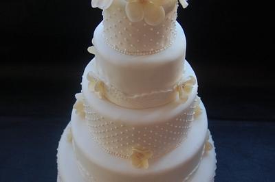 Elegant Wedding Cake - Cake by Ruth's Cake House