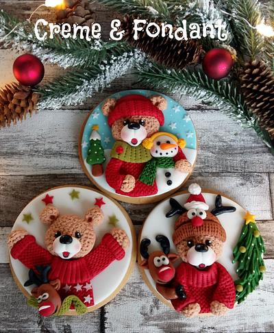 Christmas Teddies - Cake by Creme & Fondant