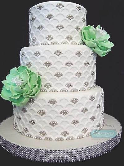 Wedding Cake  - Cake by Maddy's Cakes