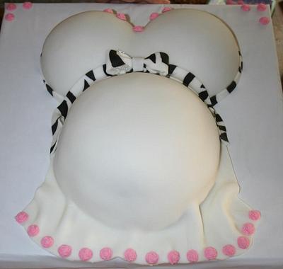 Pregnant Tummy cake - Cake by TGRACEC