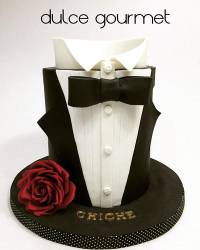 Elegant 80´s birthday - Cake by Silvia Caballero