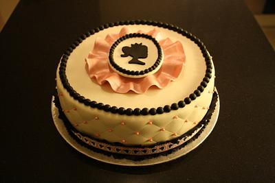 Cameo topper and cameo ribbon - Cake by Roos Simbula