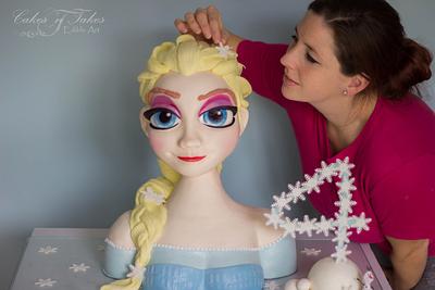 3D Frozen - Cake by Cakes and Takes
