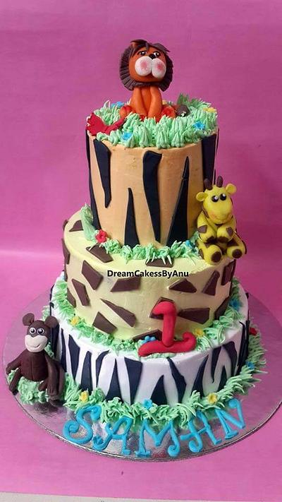 Animal kingdom  - Cake by Dream Cakess 