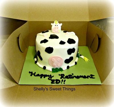 Cow - Cake by Shelly's Sweet Things