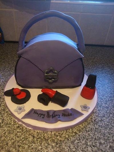 handbags and make up - Cake by cakealicious cake 