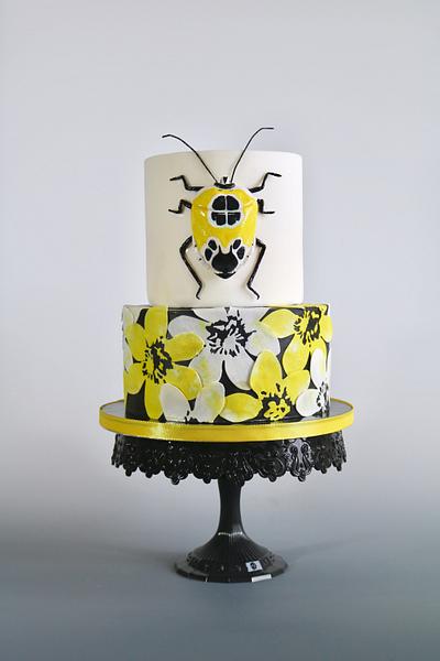 Yellow Beetle - Cake by tomima