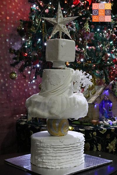 White Christmas - Cake by Gwen Lobo