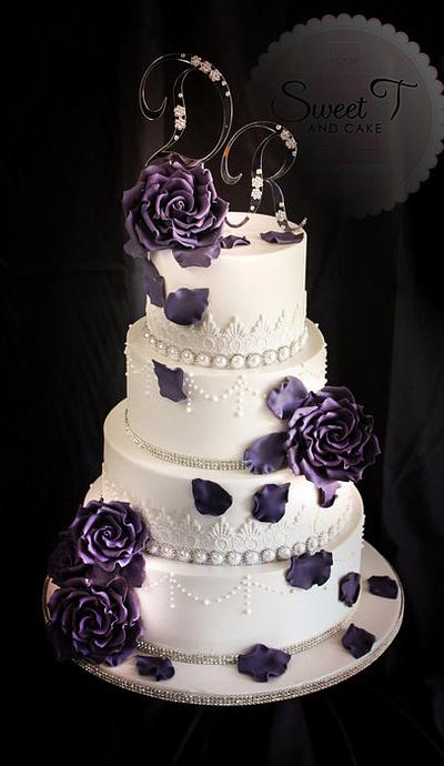 bling, lace and egg plant roses - Cake by Tina