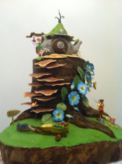 Tinkerbell cake - Cake by DollysSugarArt