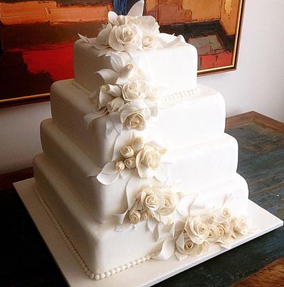 Wedding cake - Cake by Cláudia Oliveira