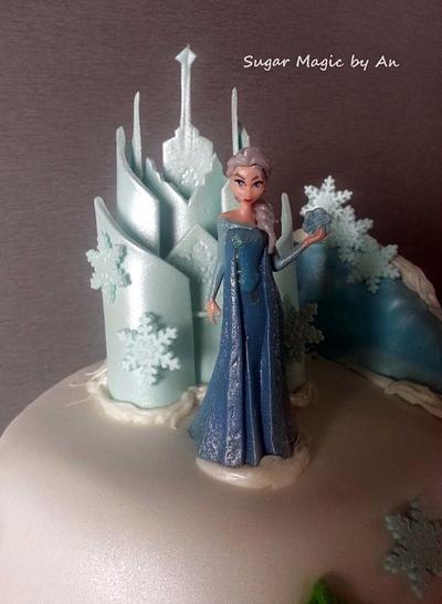 Frozen / Замръзналото кралство - Cake by Antonia Lazarova