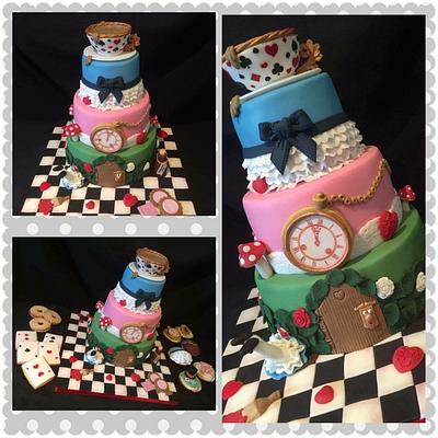 Alice in Wonderland - Cake by Too Nice to Slice