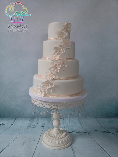 Peach tone floral wedding cake - Cake by mamgi